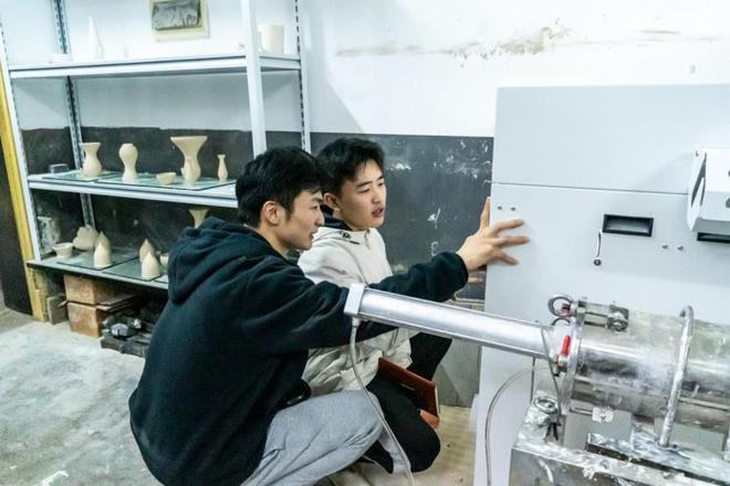 青春创未来｜低损耗、高还原！大学生用数字技术复刻千年陶瓷(图5)