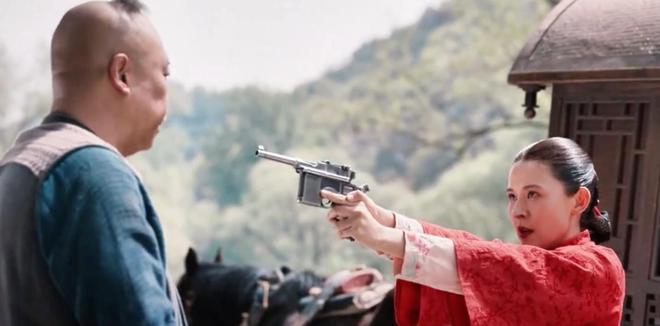 一人毁掉整部剧！垮脸皮干瘪嘴她成央视《灼灼韶华》唯一败笔(图11)