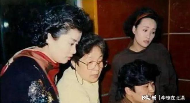 62岁毛阿敏放弃260亿遗产展现真正人间清醒生活态度(图6)