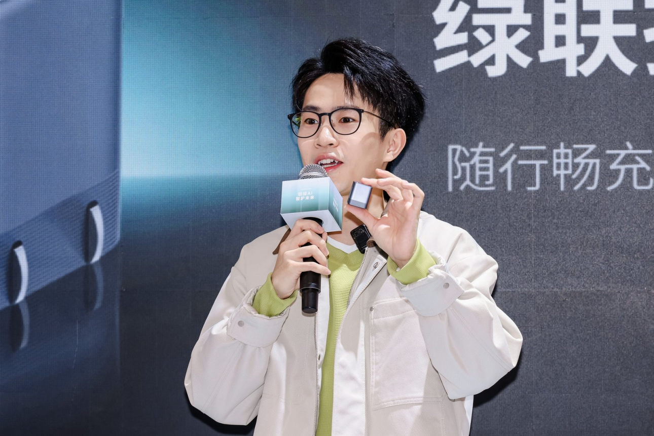 中国科技品牌绿联以「联接AI智护未来」亮相AWE2026(图8)